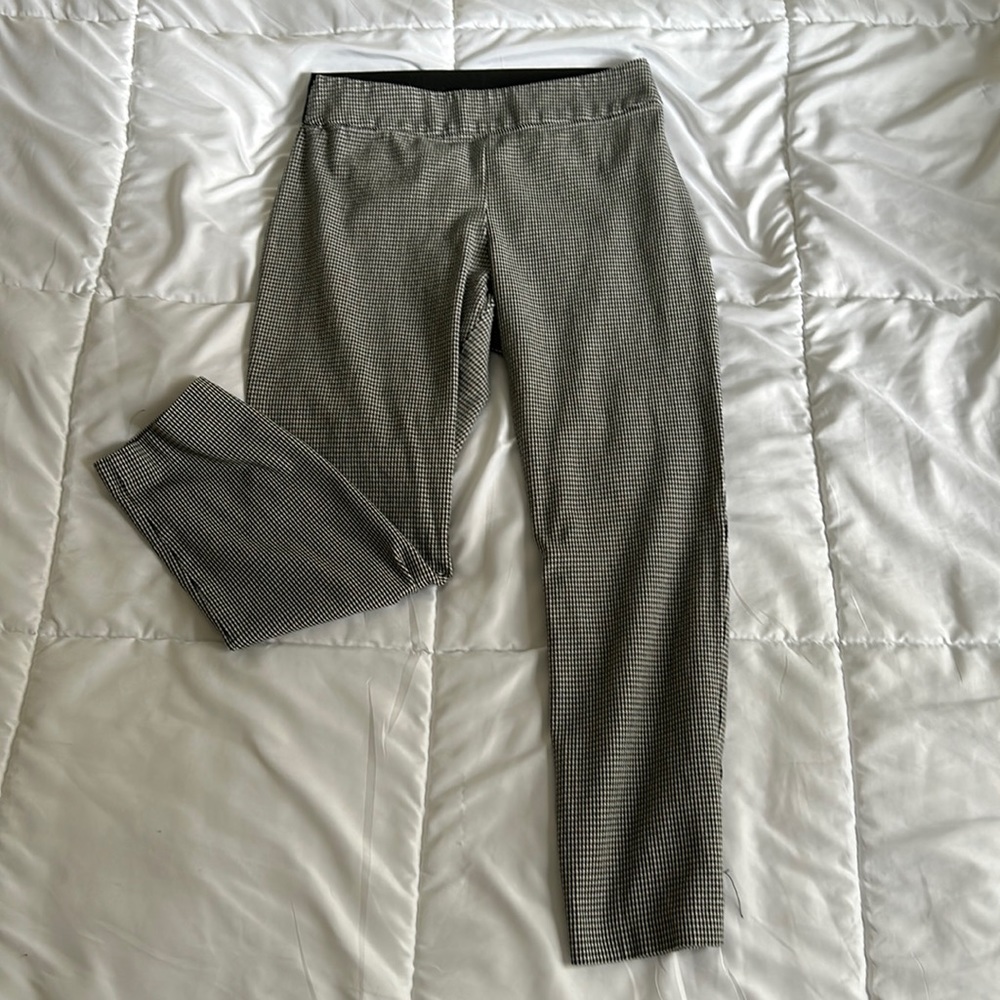 Houndstooth stretch slightly cropped pant